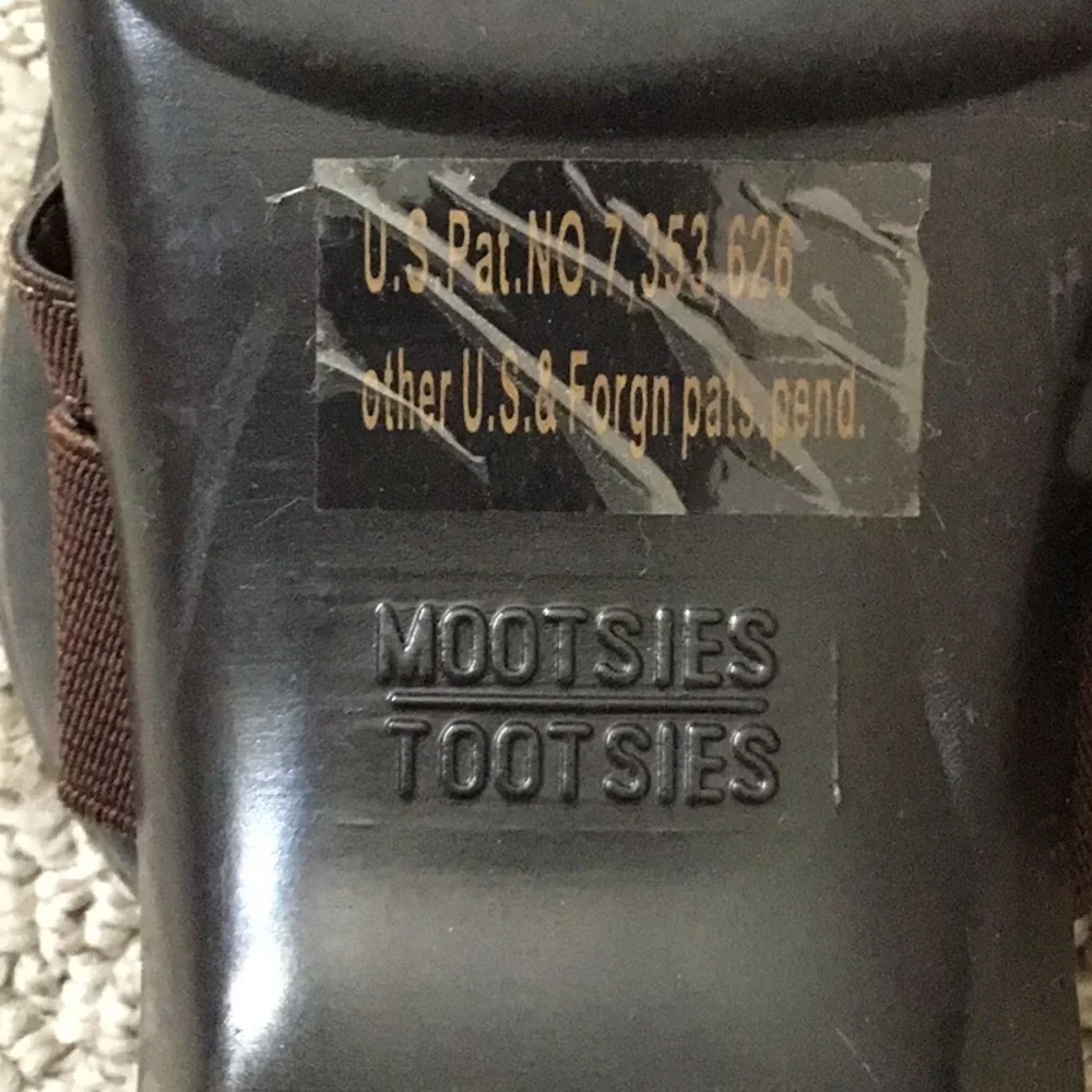 Mootsies Tootsies brown sandals size 9